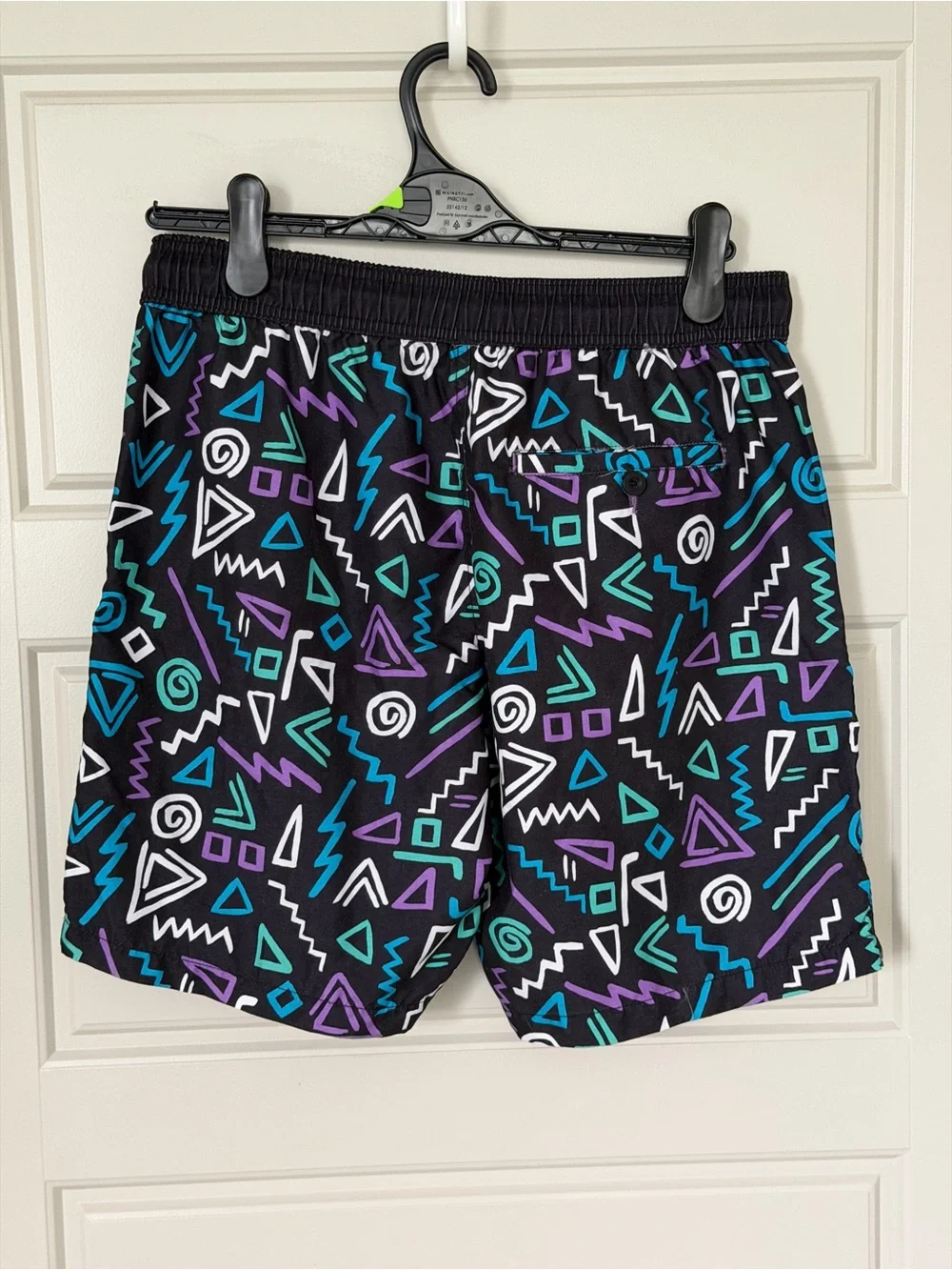 Carbon Men's Retro 90s Memphis Geometric Swim Trunks Black Teal Purple Size L